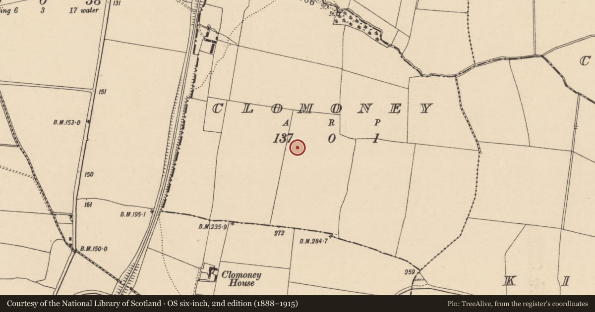 Ordnance Survey six-inch map, 2nd edition (1888–1915) covering the location of Ring-ditch, Clomoney, County Carlow, with a pin at the register's coordinates