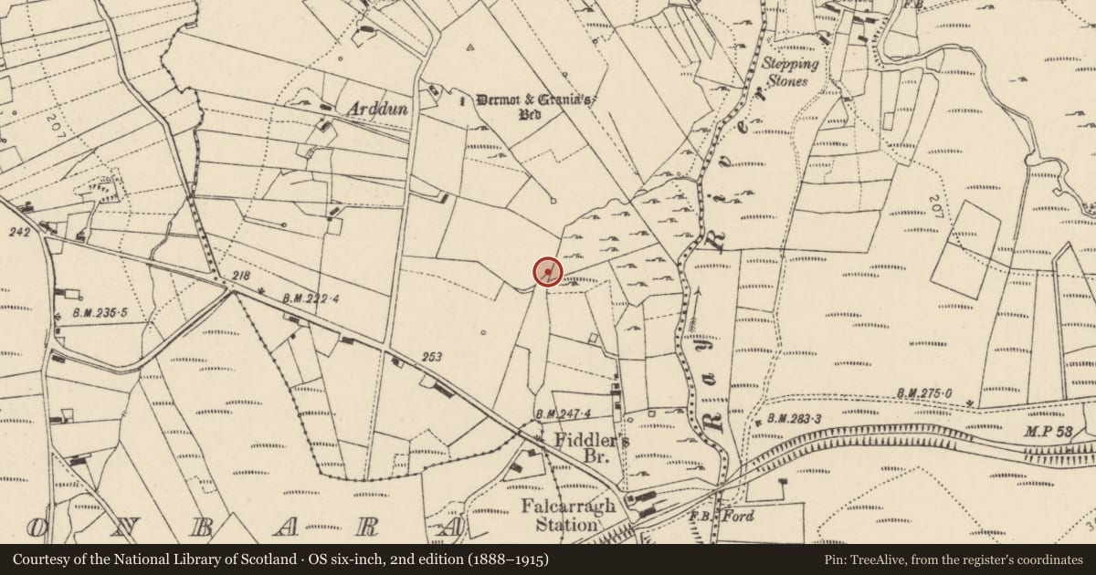 Ordnance Survey six-inch map, 2nd edition (1888–1915) covering the location of Burnt mound, An Dún Mór (TC Na Croisbhealaí), County Donegal, with a pin at the register's coordinates
