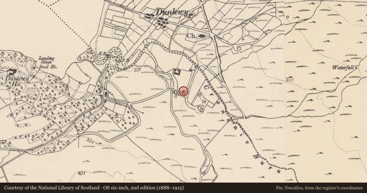 Ordnance Survey six-inch map, 2nd edition (1888–1915) covering the location of Building, Dún Lúiche Íochtarach, County Donegal, with a pin at the register's coordinates