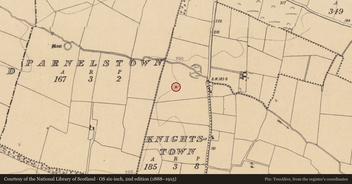 Ordnance Survey six-inch map, 2nd edition (1888–1915) covering the location of Earthwork, Knightstown, County Dublin, with a pin at the register's coordinates