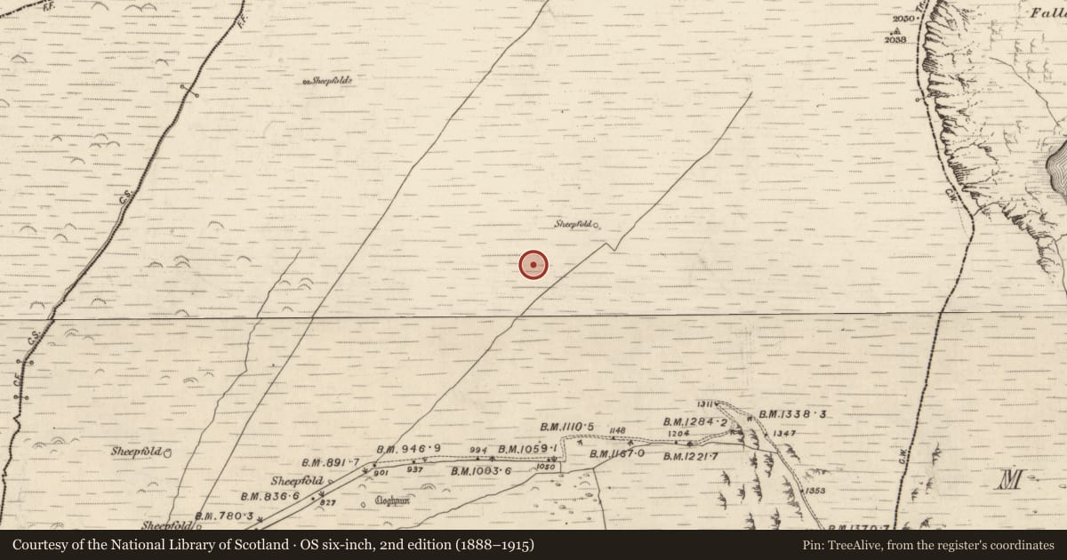 Ordnance Survey six-inch map, 2nd edition (1888–1915) covering the location of Hut site, Na Gleannta Thuaidh, County Kerry, with a pin at the register's coordinates