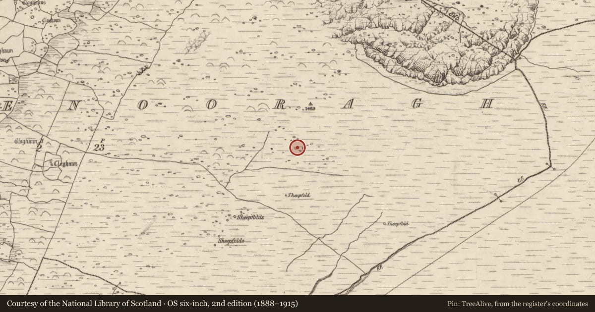 Ordnance Survey six-inch map, 2nd edition (1888–1915) covering the location of Hut site, Baile Na Bhfionnúrach, County Kerry, with a pin at the register's coordinates