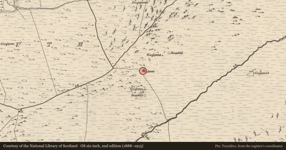 Ordnance Survey six-inch map, 2nd edition (1888–1915) covering the location of Hut site, Baile Uí Shé, County Kerry, with a pin at the register's coordinates