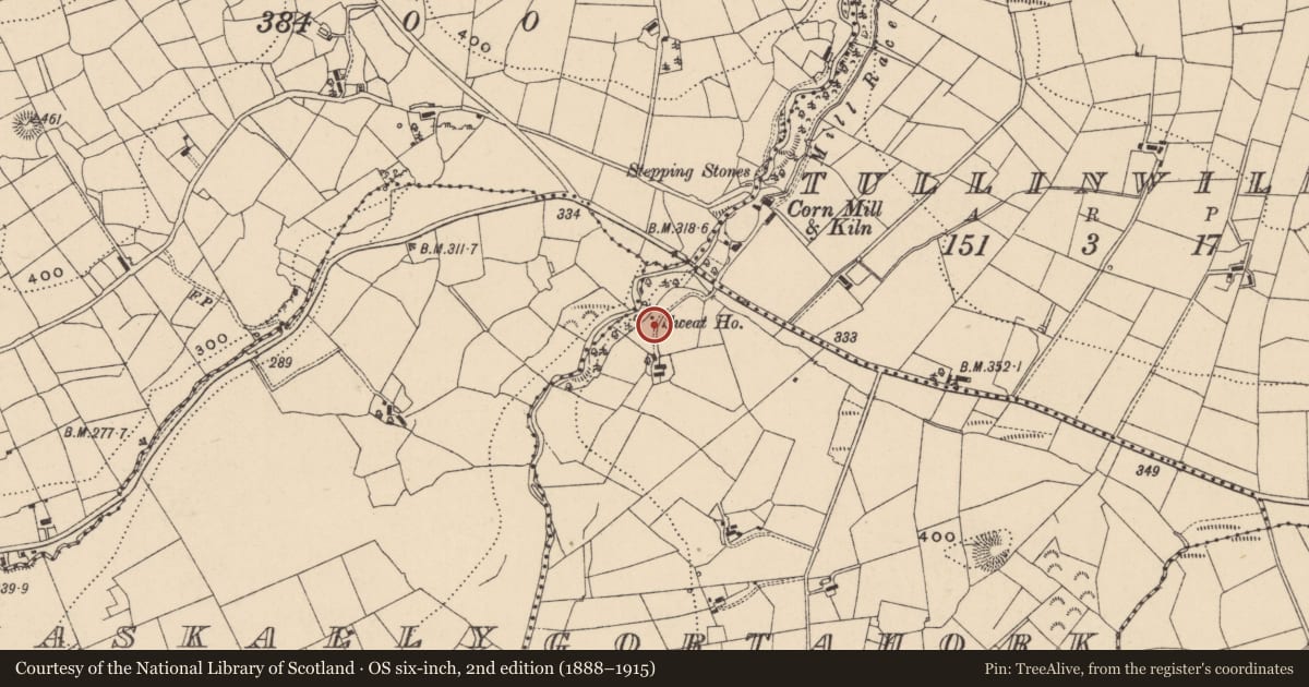 Ordnance Survey six-inch map, 2nd edition (1888–1915) covering the location of Sweathouse, Gortahork, County Leitrim, with a pin at the register's coordinates