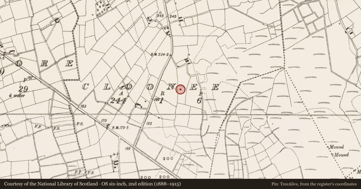 Ordnance Survey six-inch map, 2nd edition (1888–1915) covering the location of Cist, Cloonee, County Leitrim, with a pin at the register's coordinates