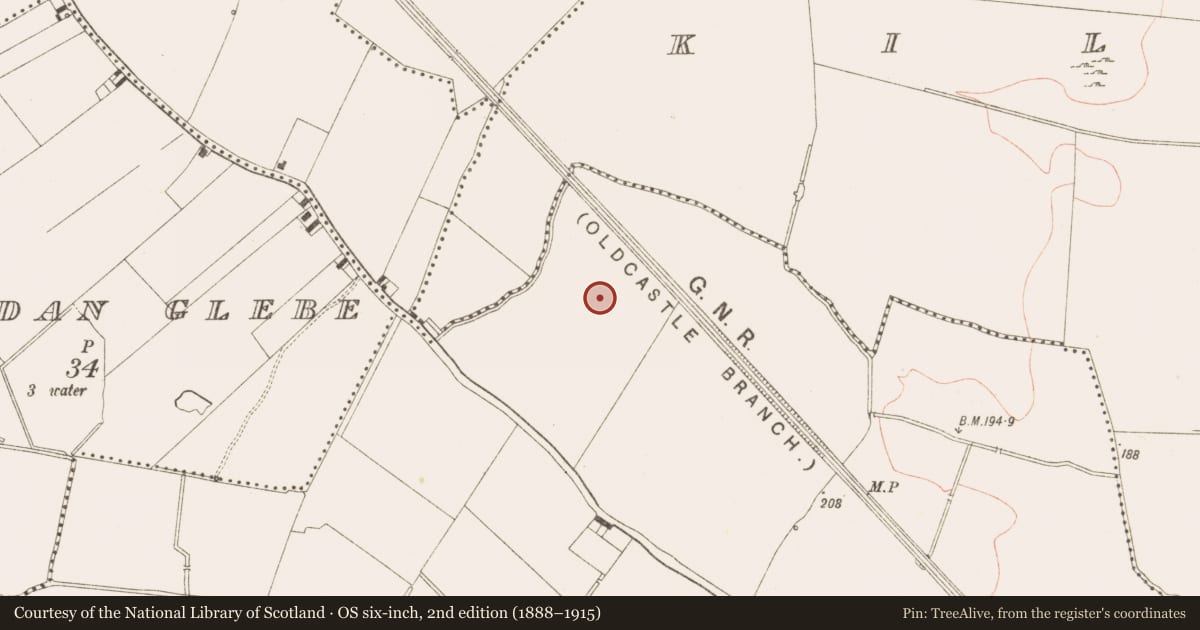 Ordnance Survey six-inch map, 2nd edition (1888–1915) covering the location of House - Neolithic, Cakestown Glebe, County Meath, with a pin at the register's coordinates