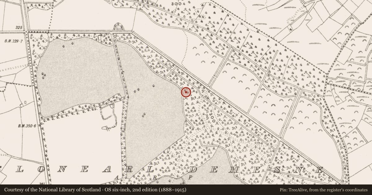 Ordnance Survey six-inch map, 2nd edition (1888–1915) covering the location of Enclosure, Clonearl Demesne, County Offaly, with a pin at the register's coordinates