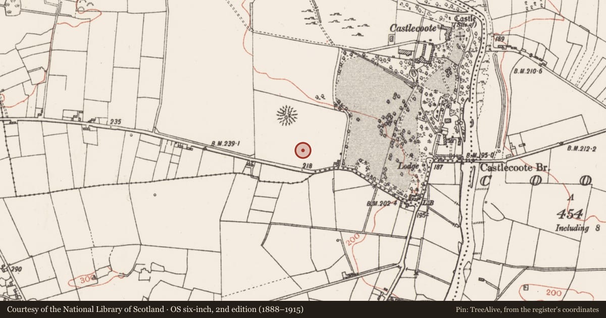 Ordnance Survey six-inch map, 2nd edition (1888–1915) covering the location of Earthwork, Castlecoote, County Roscommon, with a pin at the register's coordinates