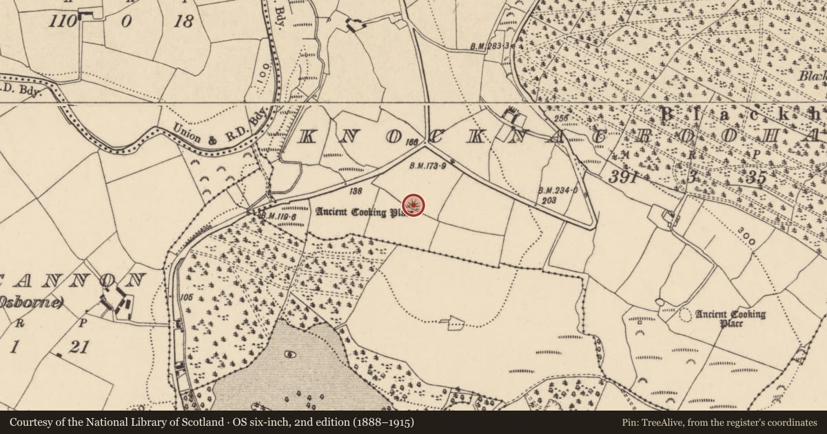 Ordnance Survey six-inch map, 2nd edition (1888–1915) covering the location of Fulacht fia, Knocknacrooha Upper, County Waterford, with a pin at the register's coordinates
