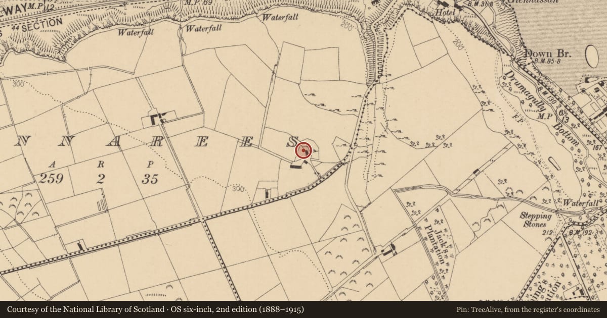 Ordnance Survey six-inch map, 2nd edition (1888–1915) covering the location of The Cottage, Bennarees, Causeway Coast and Glens, with a pin at the register's coordinates