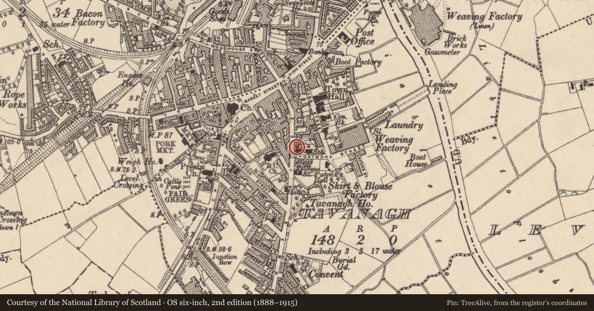 Ordnance Survey six-inch map, 2nd edition (1888–1915) covering the location of 35 Thomas St., Armagh City, Banbridge and Craigavon, with a pin at the register's coordinates