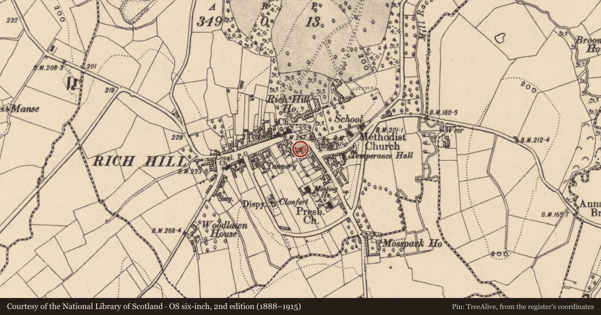 Ordnance Survey six-inch map, 2nd edition (1888–1915) covering the location of 4 The Square, Armagh City, Banbridge and Craigavon, with a pin at the register's coordinates