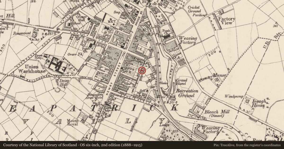 Ordnance Survey six-inch map, 2nd edition (1888–1915) covering the location of 11 Townsend Street, Armagh City, Banbridge and Craigavon, with a pin at the register's coordinates