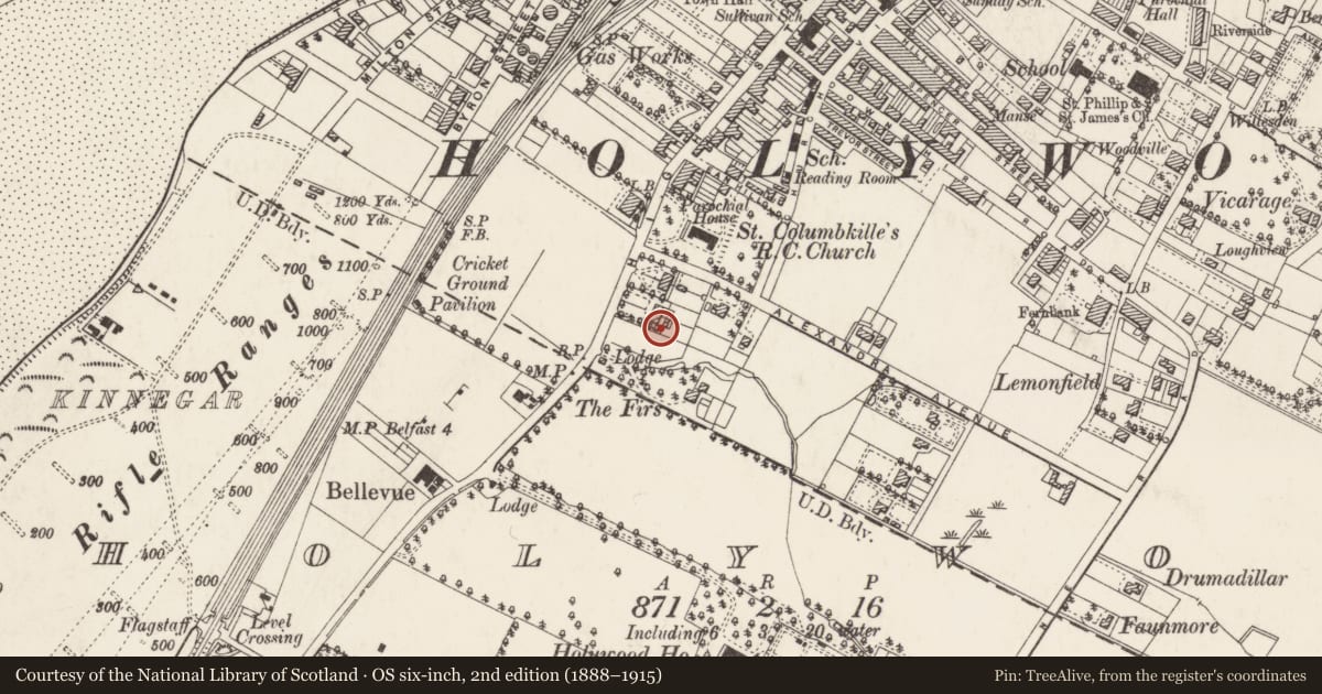 Ordnance Survey six-inch map, 2nd edition (1888–1915) covering the location of 158 High Street, Holywood, Ards and North Down, with a pin at the register's coordinates