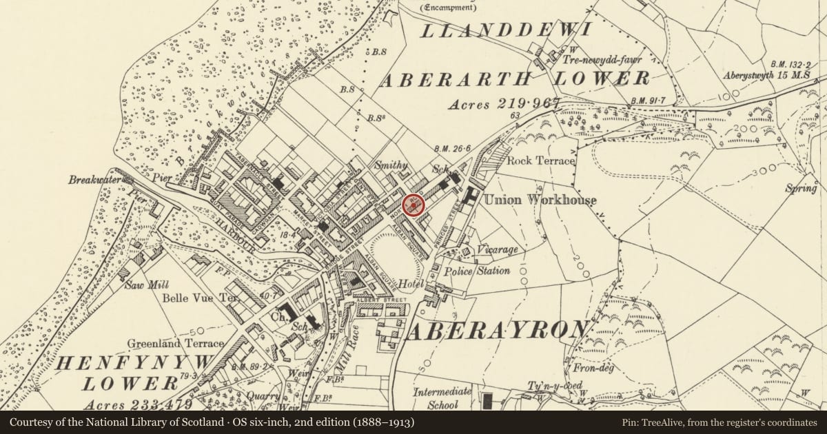 Ordnance Survey six-inch map, 2nd edition (1888–1913) covering the location of 28 North Road, Aberaeron, Ceredigion, with a pin at the register's coordinates
