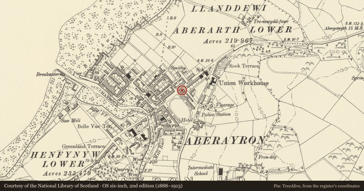 Ordnance Survey six-inch map, 2nd edition (1888–1913) covering the location of Midland Bank Chambers, Aberaeron, Ceredigion, with a pin at the register's coordinates