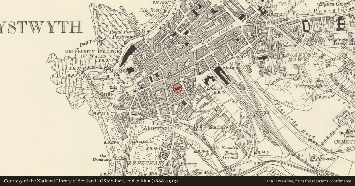 Ordnance Survey six-inch map, 2nd edition (1888–1913) covering the location of Eglwys St Mair, Aberystwyth, Ceredigion, with a pin at the register's coordinates