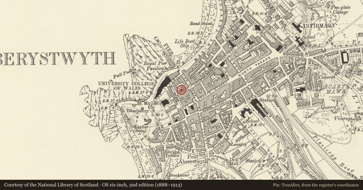 Ordnance Survey six-inch map, 2nd edition (1888–1913) covering the location of 7 New Street, Aberystwyth, Ceredigion, with a pin at the register's coordinates