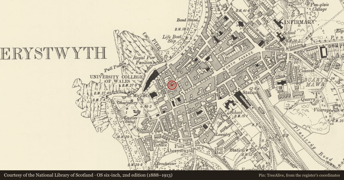 Ordnance Survey six-inch map, 2nd edition (1888–1913) covering the location of 8 New Street, Aberystwyth, Ceredigion, with a pin at the register's coordinates