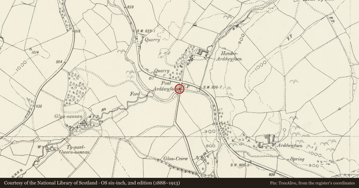 Ordnance Survey six-inch map, 2nd edition (1888–1913) covering the location of Pont Arddwyfaen, Llangwm, Conwy, with a pin at the register's coordinates