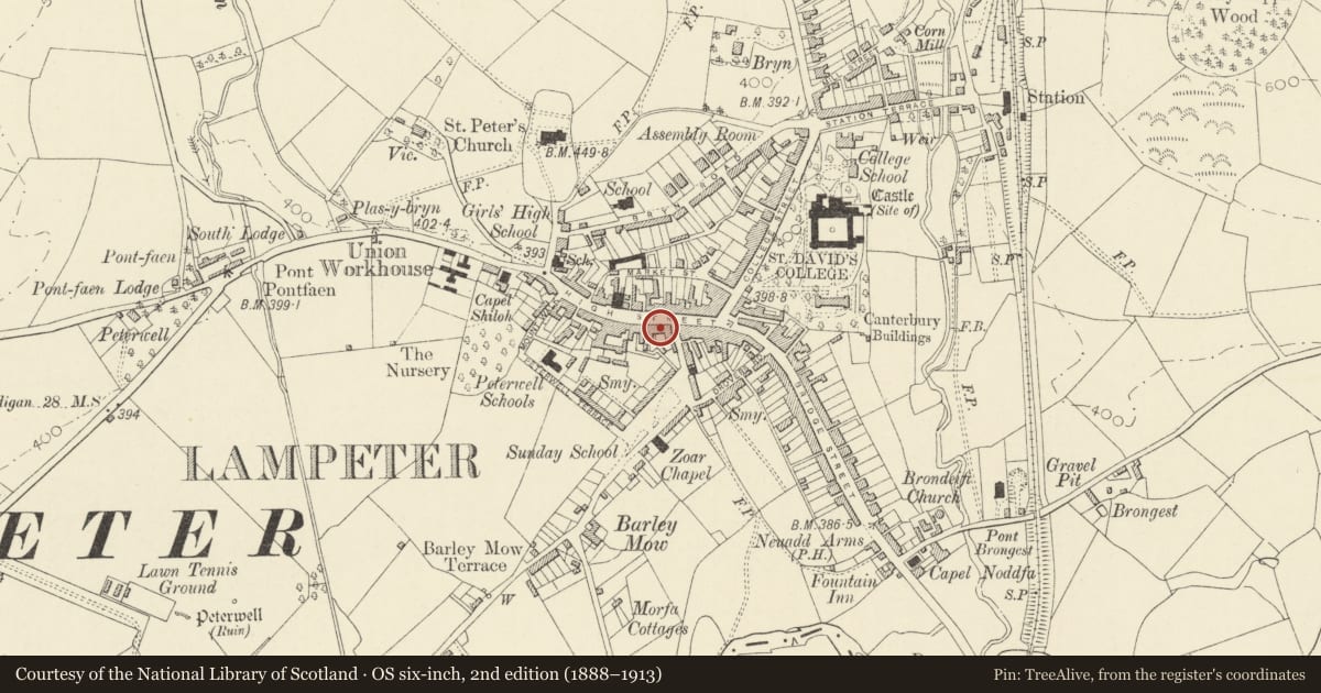 Ordnance Survey six-inch map, 2nd edition (1888–1913) covering the location of Lloyds Bank, Lampeter, Ceredigion, with a pin at the register's coordinates