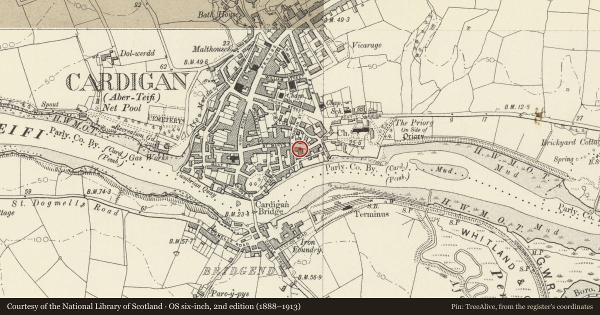 Ordnance Survey six-inch map, 2nd edition (1888–1913) covering the location of 32 St Marys Street, Cardigan, Ceredigion, with a pin at the register's coordinates