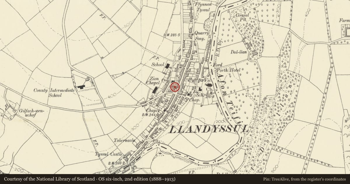 Ordnance Survey six-inch map, 2nd edition (1888–1913) covering the location of 5 Barley Mow, Llandysul, Ceredigion, with a pin at the register's coordinates