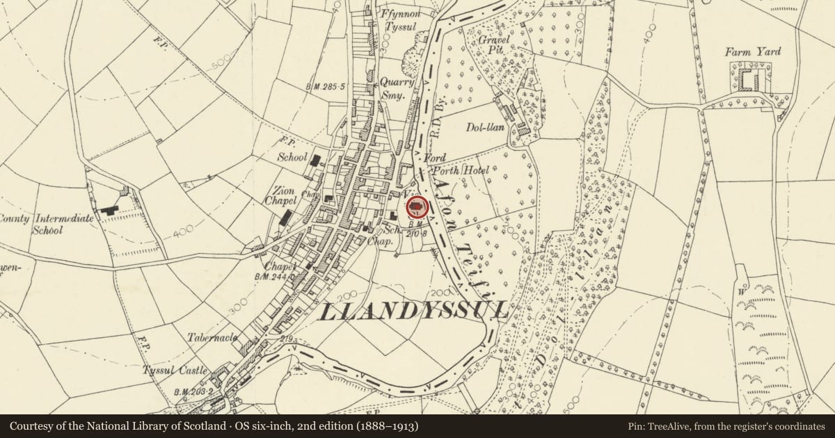 Ordnance Survey six-inch map, 2nd edition (1888–1913) covering the location of Church of St Tysul, Llandysul, Ceredigion, with a pin at the register's coordinates