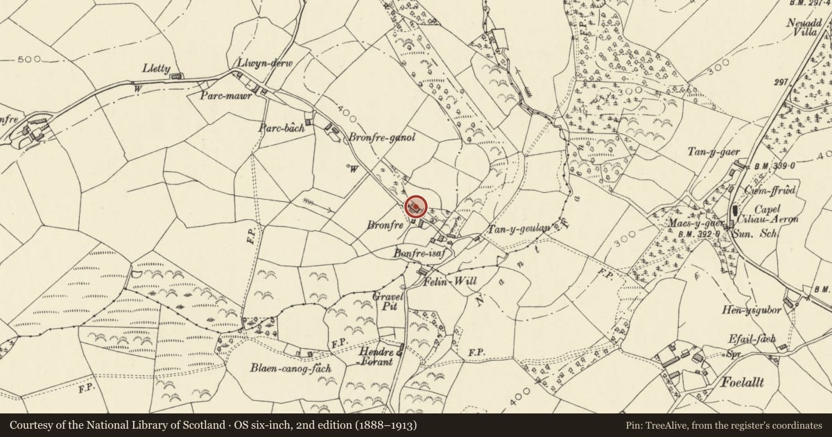 Ordnance Survey six-inch map, 2nd edition (1888–1913) covering the location of Bronfre-Uchaf, Ciliau Aeron, Ceredigion, with a pin at the register's coordinates