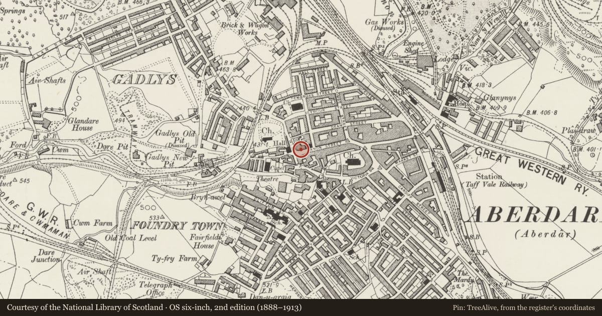Ordnance Survey six-inch map, 2nd edition (1888–1913) covering the location of Constititional Club, Aberdare East, Rhondda Cynon Taff, with a pin at the register's coordinates