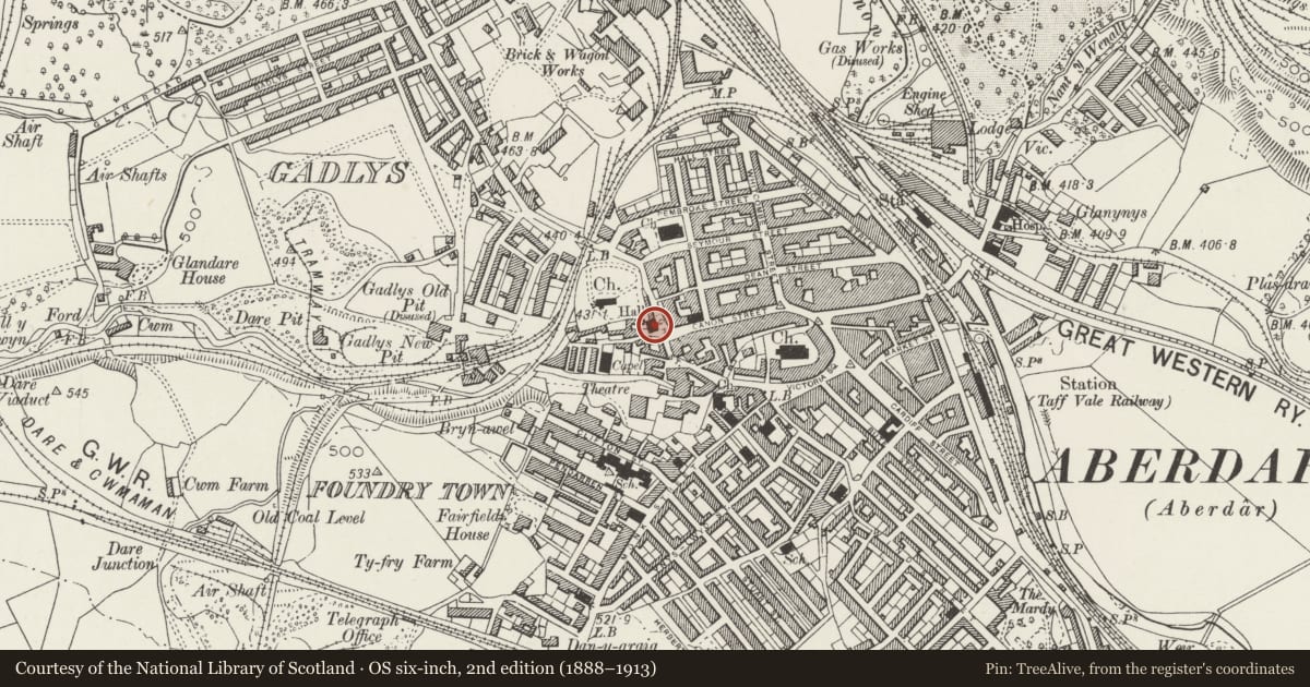 Ordnance Survey six-inch map, 2nd edition (1888–1913) covering the location of Town Hall, Aberdare East, Rhondda Cynon Taff, with a pin at the register's coordinates