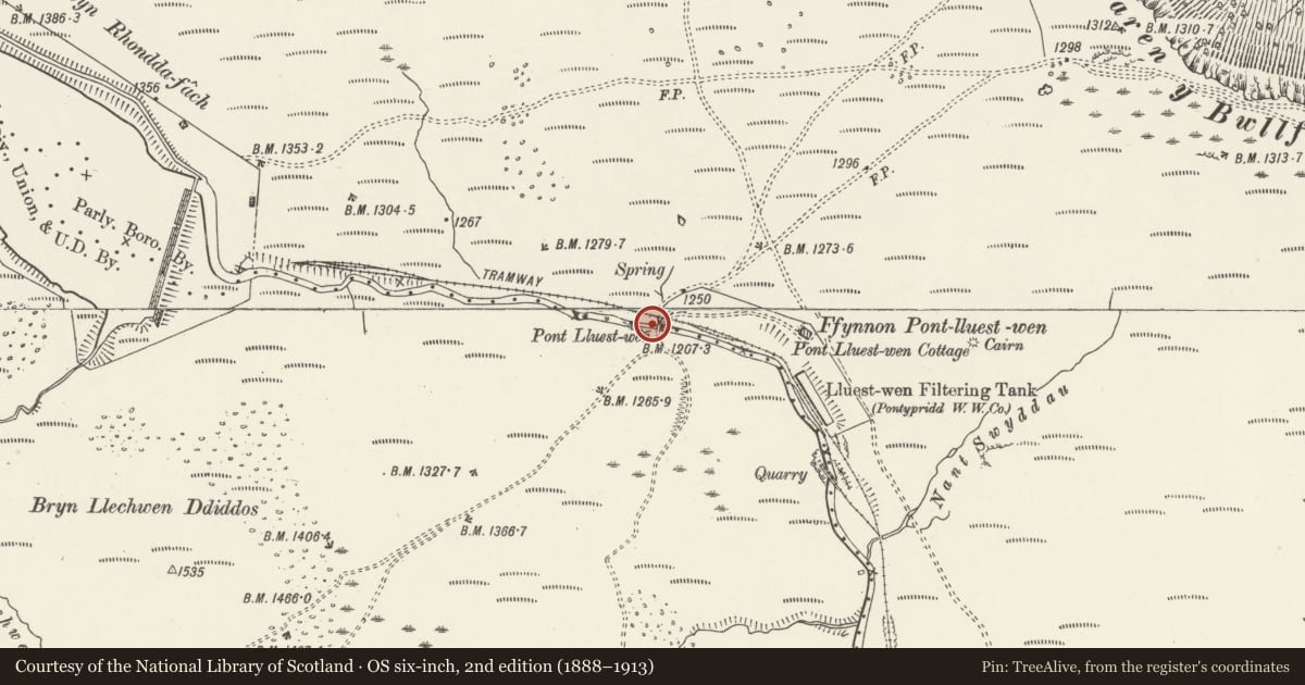 Ordnance Survey six-inch map, 2nd edition (1888–1913) covering the location of Pont Lluest-Wen, Aberdare West, Rhondda Cynon Taff, with a pin at the register's coordinates