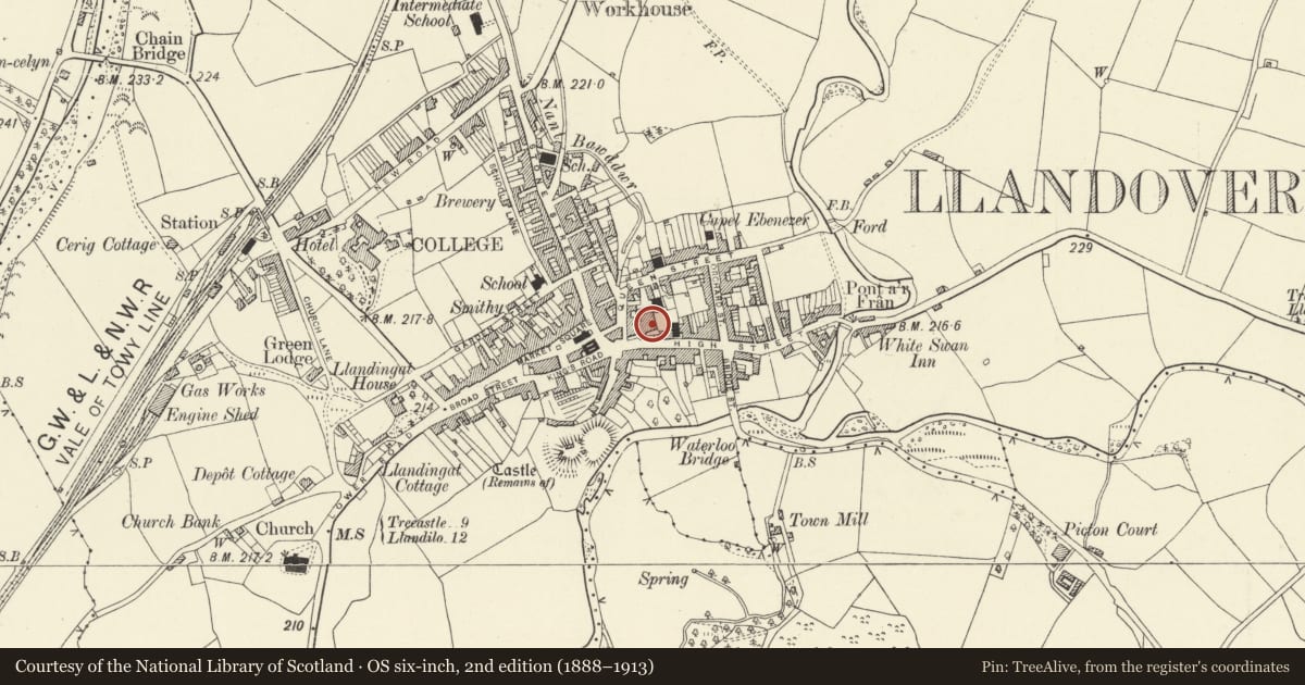 Ordnance Survey six-inch map, 2nd edition (1888–1913) covering the location of Prospect House (Lloyds Bank), Llandovery, Carmarthenshire, with a pin at the register's coordinates
