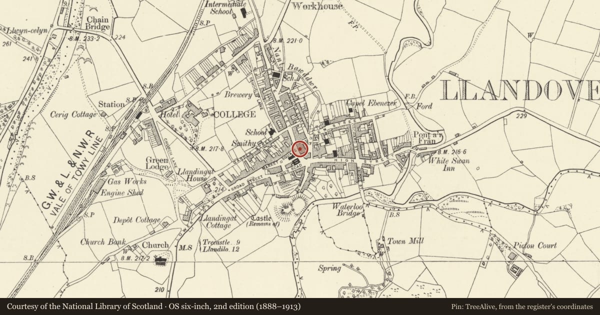 Ordnance Survey six-inch map, 2nd edition (1888–1913) covering the location of 3 Stone Street, Llandovery, Carmarthenshire, with a pin at the register's coordinates