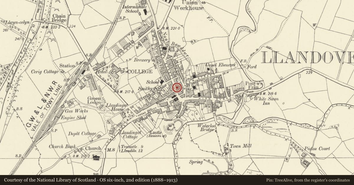 Ordnance Survey six-inch map, 2nd edition (1888–1913) covering the location of 9 Stone Street, Llandovery, Carmarthenshire, with a pin at the register's coordinates