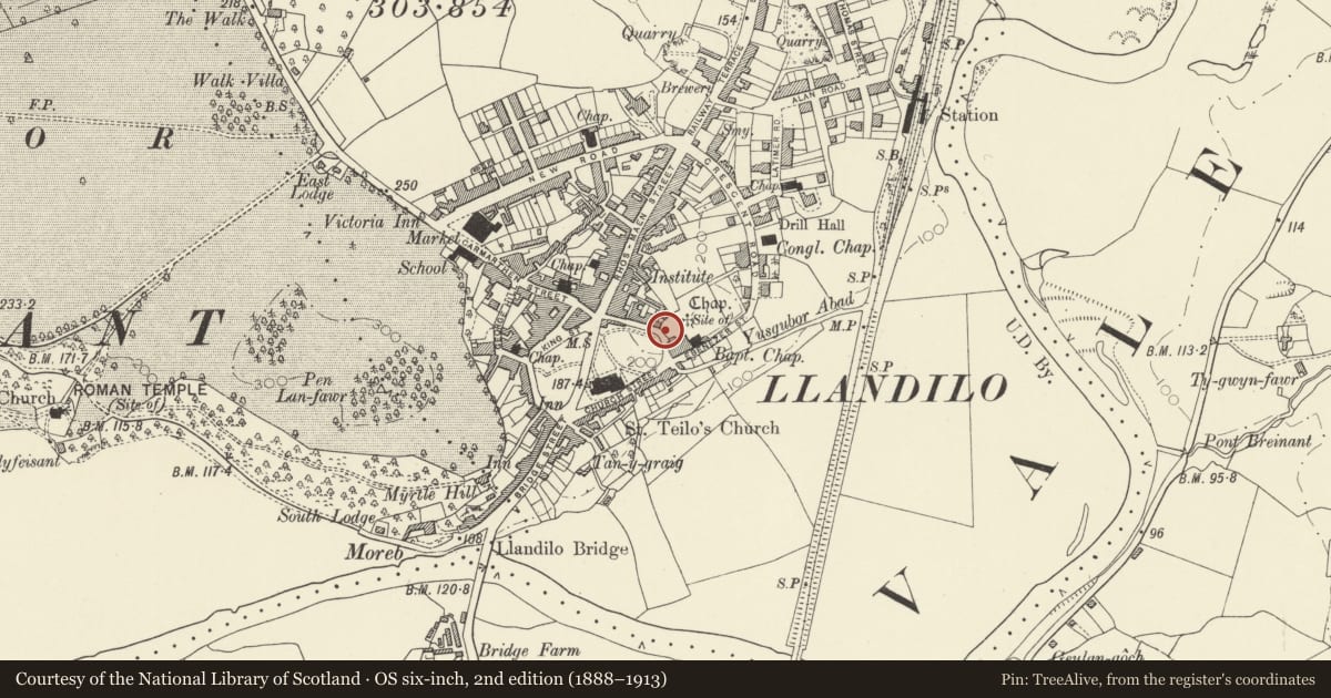 Ordnance Survey six-inch map, 2nd edition (1888–1913) covering the location of Stretch of Walling & Archways between Nos.5 & 7, Llandeilo, Carmarthenshire, with a pin at the register's coordinates