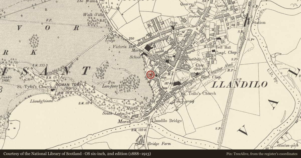 Ordnance Survey six-inch map, 2nd edition (1888–1913) covering the location of 1 George Street, Llandeilo, Carmarthenshire, with a pin at the register's coordinates