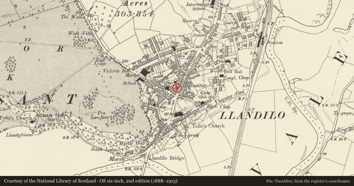 Ordnance Survey six-inch map, 2nd edition (1888–1913) covering the location of The Cawdor Arms Hotel, Llandeilo, Carmarthenshire, with a pin at the register's coordinates
