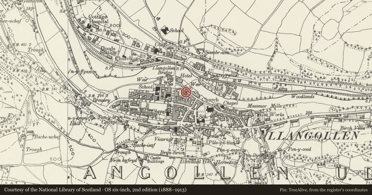 Ordnance Survey six-inch map, 2nd edition (1888–1913) covering the location of 14 Bridge Street, Llangollen, Denbighshire, with a pin at the register's coordinates