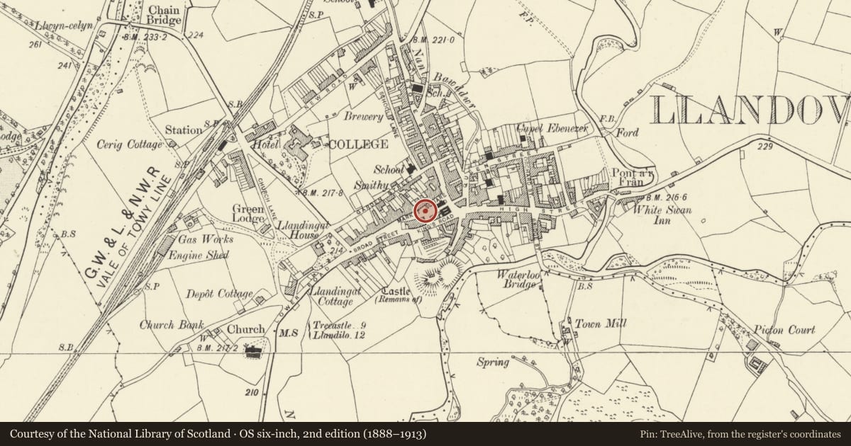 Ordnance Survey six-inch map, 2nd edition (1888–1913) covering the location of Lewis Memorial Fountain, Llandovery, Carmarthenshire, with a pin at the register's coordinates
