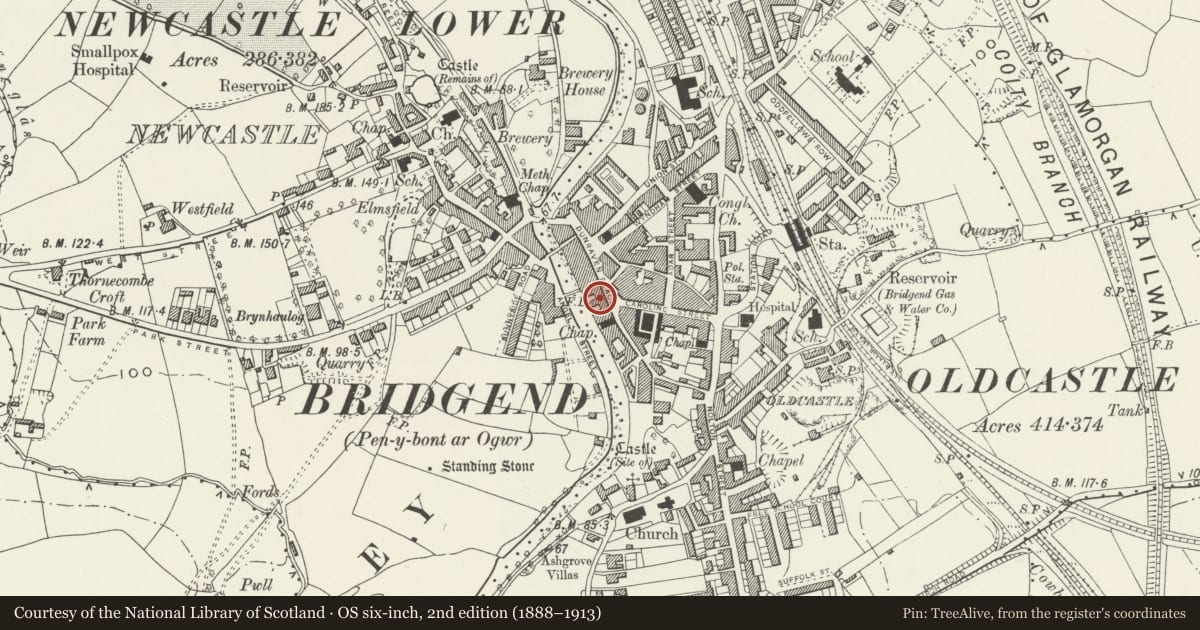 Ordnance Survey six-inch map, 2nd edition (1888–1913) covering the location of Barclay's Bank, Bridgend, with a pin at the register's coordinates