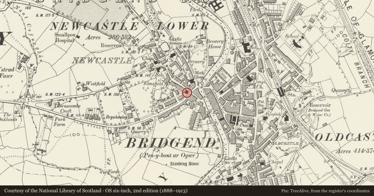 Ordnance Survey six-inch map, 2nd edition (1888–1913) covering the location of Unitarian Chapel (Elim Pentecostal Church), Bridgend, with a pin at the register's coordinates
