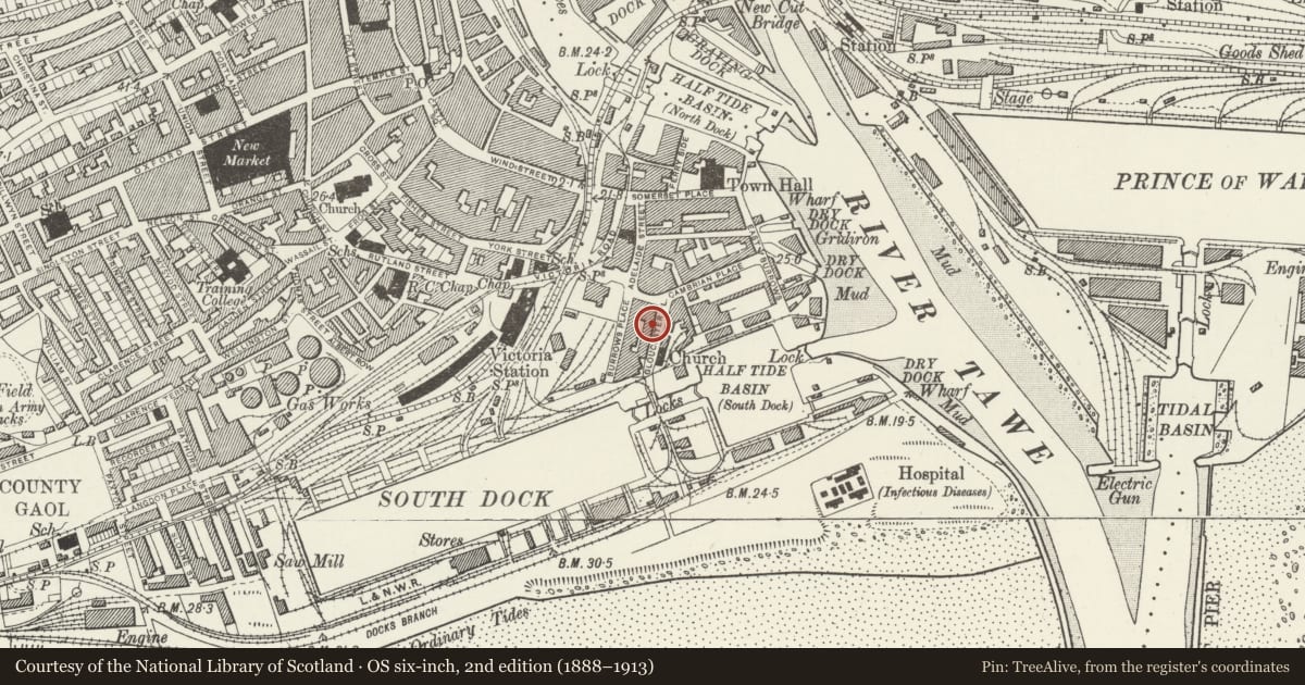 Ordnance Survey six-inch map, 2nd edition (1888–1913) covering the location of 1 Gloucester Place, Waterfront/Y Glannau, Swansea, with a pin at the register's coordinates