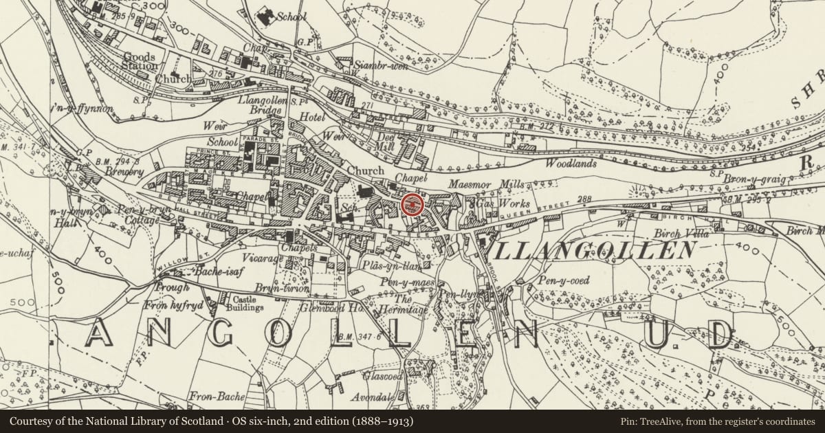Ordnance Survey six-inch map, 2nd edition (1888–1913) covering the location of 30 Church Street, Llangollen, Denbighshire, with a pin at the register's coordinates
