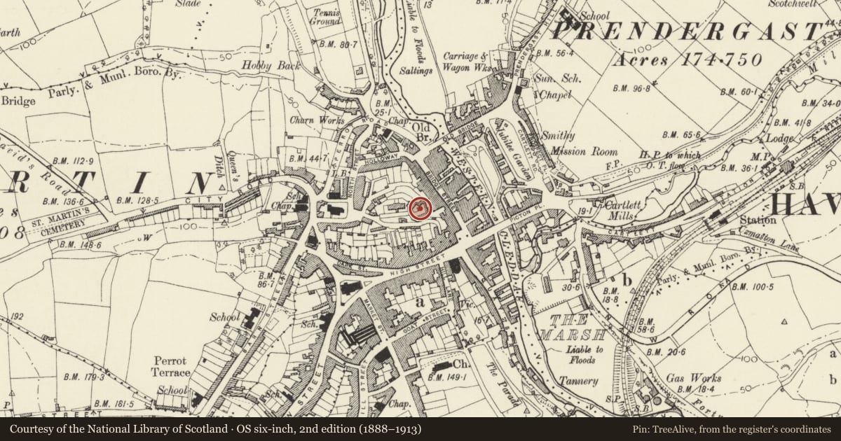 Ordnance Survey six-inch map, 2nd edition (1888–1913) covering the location of Haverfordwest Castle, Pembrokeshire, with a pin at the register's coordinates