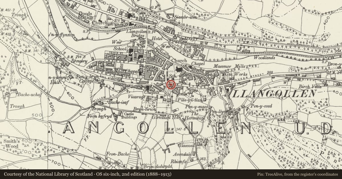 Ordnance Survey six-inch map, 2nd edition (1888–1913) covering the location of 18 Regent Street, Llangollen, Denbighshire, with a pin at the register's coordinates