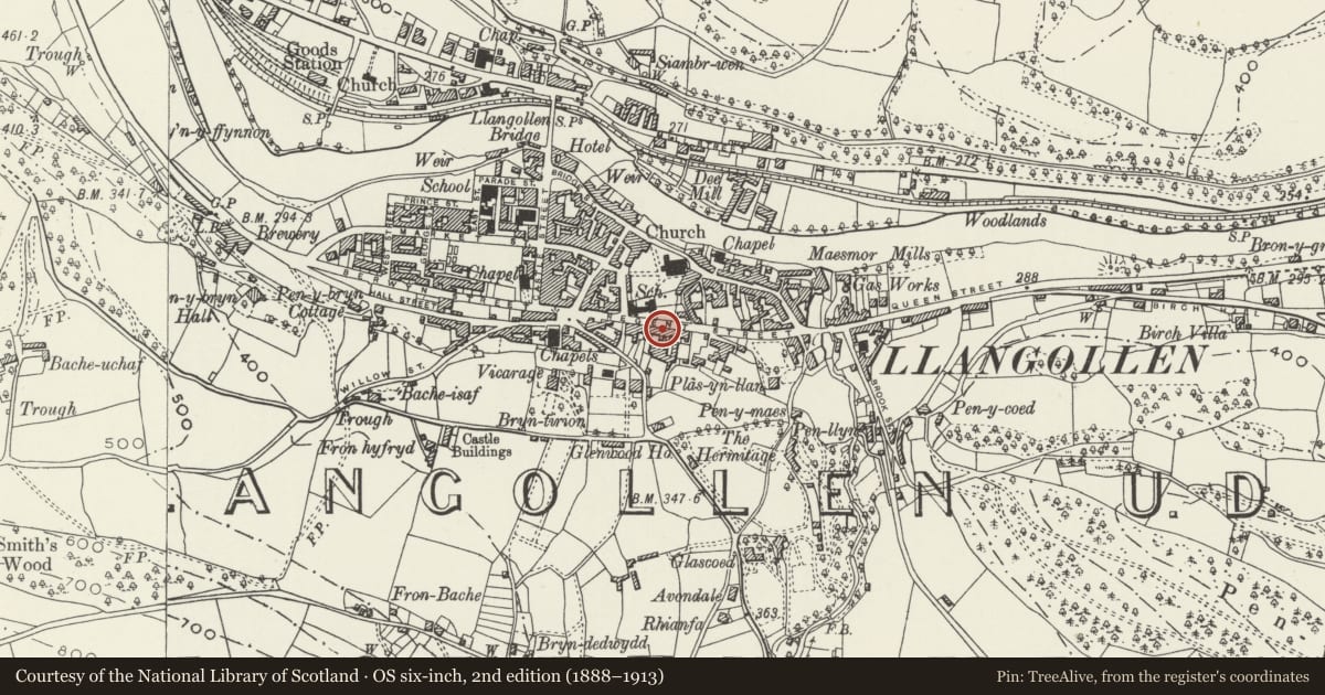 Ordnance Survey six-inch map, 2nd edition (1888–1913) covering the location of 26 Regent Street, Llangollen, Denbighshire, with a pin at the register's coordinates