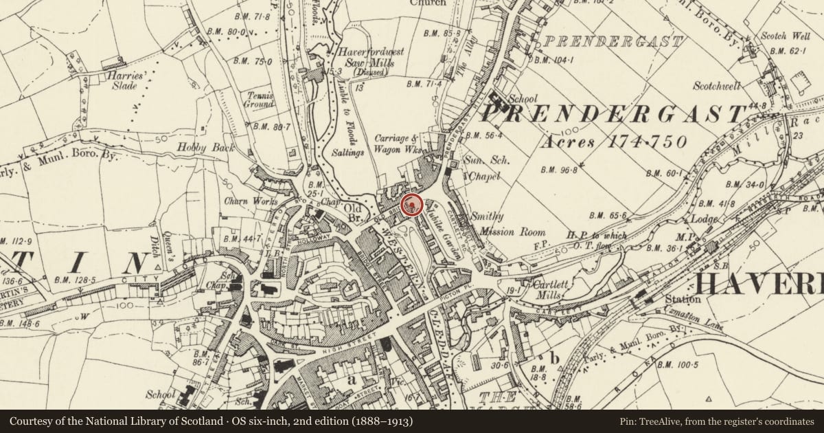 Ordnance Survey six-inch map, 2nd edition (1888–1913) covering the location of 7 Old Bridge, Haverfordwest, Pembrokeshire, with a pin at the register's coordinates