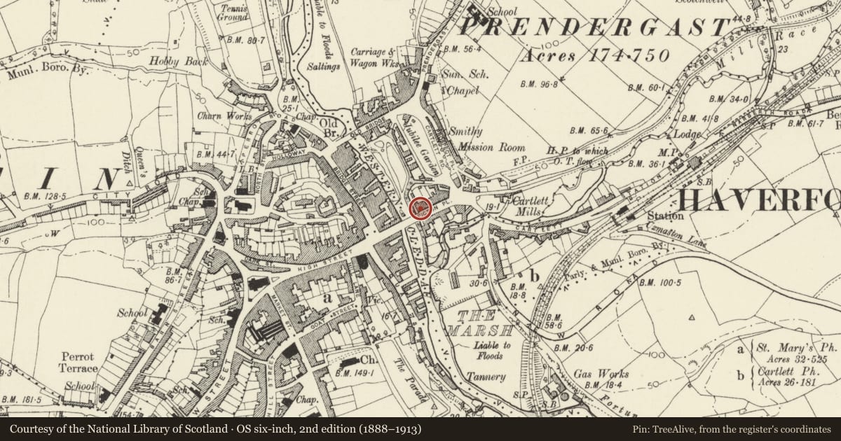 Ordnance Survey six-inch map, 2nd edition (1888–1913) covering the location of Picton House, Haverfordwest, Pembrokeshire, with a pin at the register's coordinates