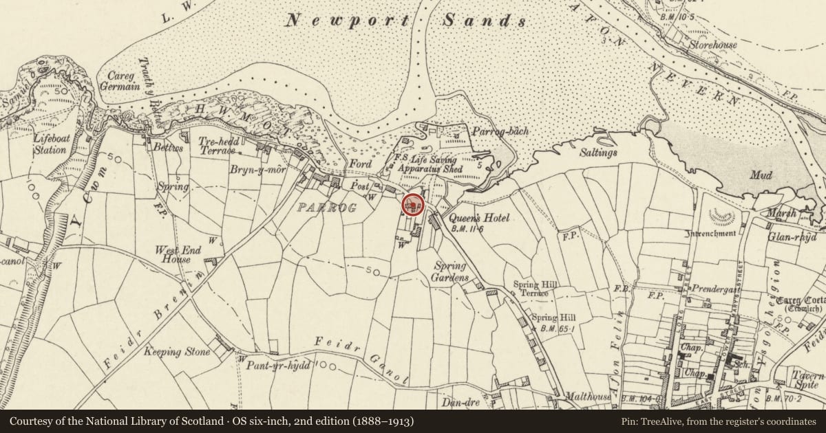 Ordnance Survey six-inch map, 2nd edition (1888–1913) covering the location of Parrog House, including Front Walls, Gates & Railings, Newport, Pembrokeshire, with a pin at the register's coordinates